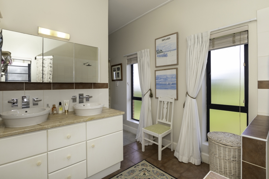 4 Bedroom Property for Sale in Forest Downs Eastern Cape